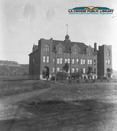 Hogan_School_ca_1899_or_1900_derivative300dpi_credit_copy.jpg