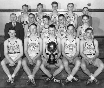 basketball_squad_1942.jpg
