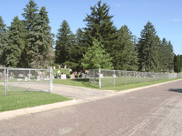 Onalaska City Cemetery looking west from 13th St. South, June 2000