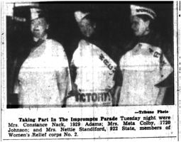 1945-08-15_Trib_p02_Impromptu_parade_thumb.jpg