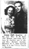1945-10-03_Trib_p04_Jeanne_Duff_marries_New_Jersey_soldier_thumb.jpg