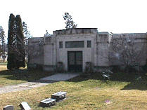 Hamilton Cemetery Mausoleum, March 2000